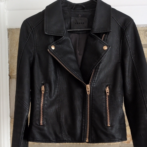 Blank NYC Black Leather Moto Jacket with Gold Zippers - Picture 4 of 5